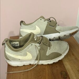 Nike Khaki and Cream Athletic Shoes
